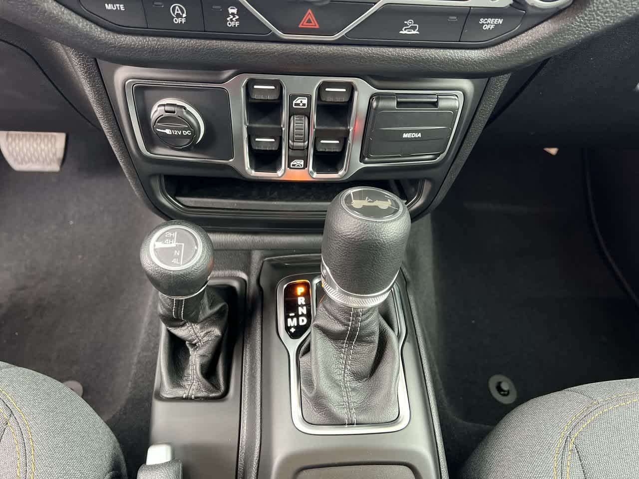 2027 Jeep Wrangler WRANGLER 4-DOOR SPORT S