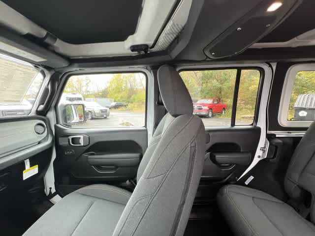 2027 Jeep Wrangler WRANGLER 4-DOOR SPORT S