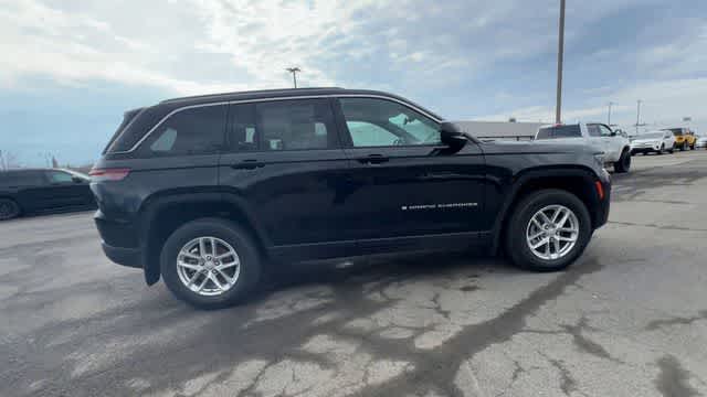 2026 Jeep Grand Cherokee GRAND CHEROKEE LAREDO 4X4
