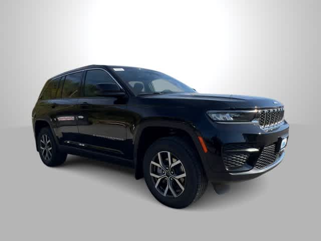 2027 Jeep Grand Cherokee GRAND CHEROKEE LAREDO X 4X4