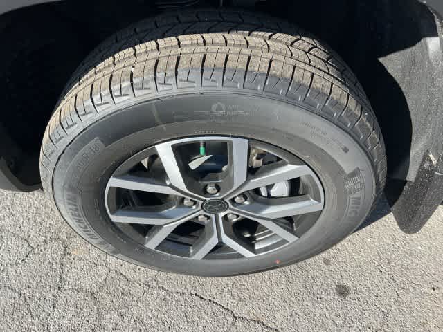 2027 Jeep Grand Cherokee GRAND CHEROKEE LAREDO X 4X4
