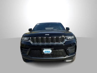 2027 Jeep Grand Cherokee GRAND CHEROKEE LAREDO X 4X4