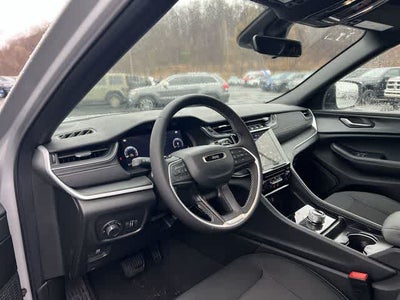 2026 Jeep Grand Cherokee GRAND CHEROKEE LAREDO 4X4