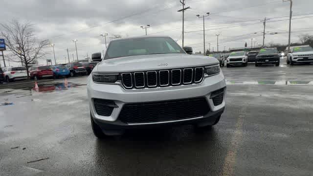 2026 Jeep Grand Cherokee GRAND CHEROKEE LAREDO 4X4