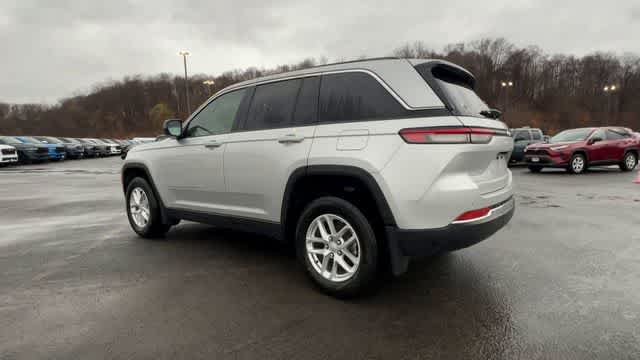 2026 Jeep Grand Cherokee GRAND CHEROKEE LAREDO 4X4