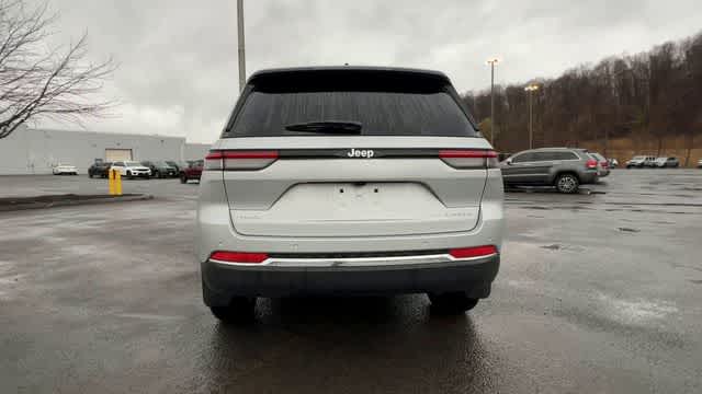 2026 Jeep Grand Cherokee GRAND CHEROKEE LAREDO 4X4