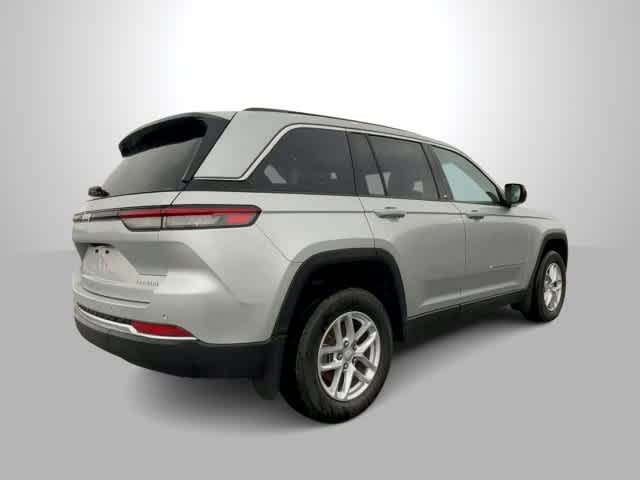 2026 Jeep Grand Cherokee GRAND CHEROKEE LAREDO 4X4