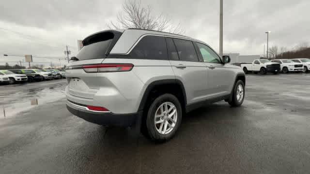 2026 Jeep Grand Cherokee GRAND CHEROKEE LAREDO 4X4