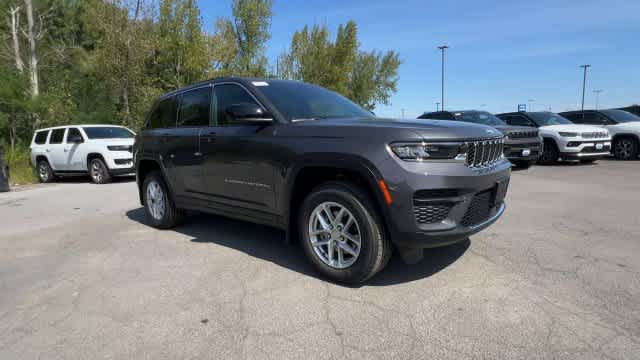 2026 Jeep Grand Cherokee GRAND CHEROKEE LAREDO X 4X4
