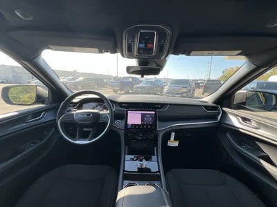 2027 Jeep Grand Cherokee GRAND CHEROKEE LAREDO X 4X4