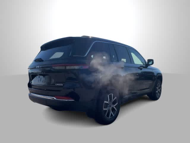 2027 Jeep Grand Cherokee GRAND CHEROKEE LAREDO X 4X4