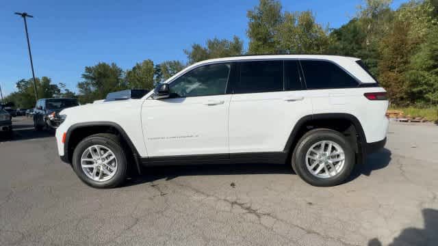 2026 Jeep Grand Cherokee GRAND CHEROKEE LAREDO X 4X4