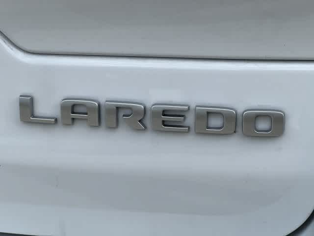 2027 Jeep Grand Cherokee GRAND CHEROKEE LAREDO X 4X4