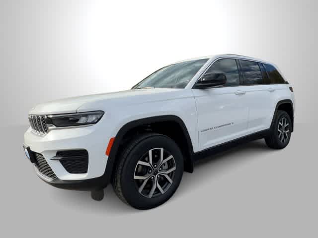 2027 Jeep Grand Cherokee GRAND CHEROKEE LAREDO X 4X4