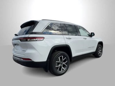 2027 Jeep Grand Cherokee GRAND CHEROKEE LAREDO X 4X4