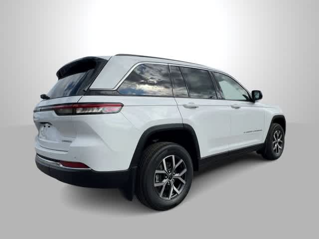 2027 Jeep Grand Cherokee GRAND CHEROKEE LAREDO X 4X4