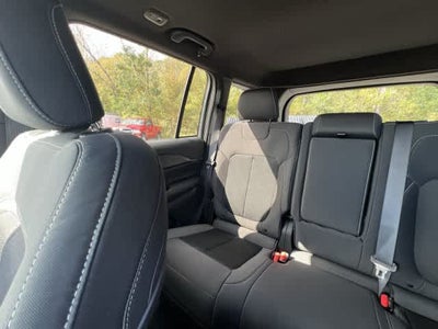 2027 Jeep Grand Cherokee GRAND CHEROKEE LAREDO X 4X4