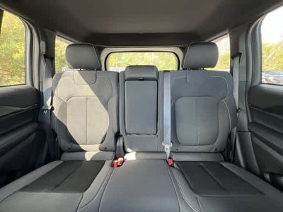 2027 Jeep Grand Cherokee GRAND CHEROKEE LAREDO X 4X4