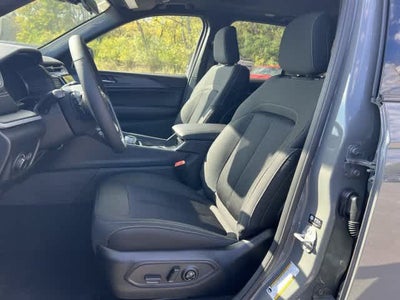 2027 Jeep Grand Cherokee GRAND CHEROKEE LAREDO X 4X4