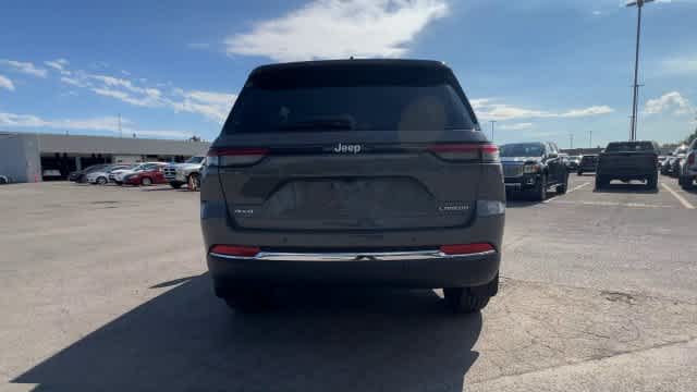2027 Jeep Grand Cherokee GRAND CHEROKEE LAREDO X 4X4