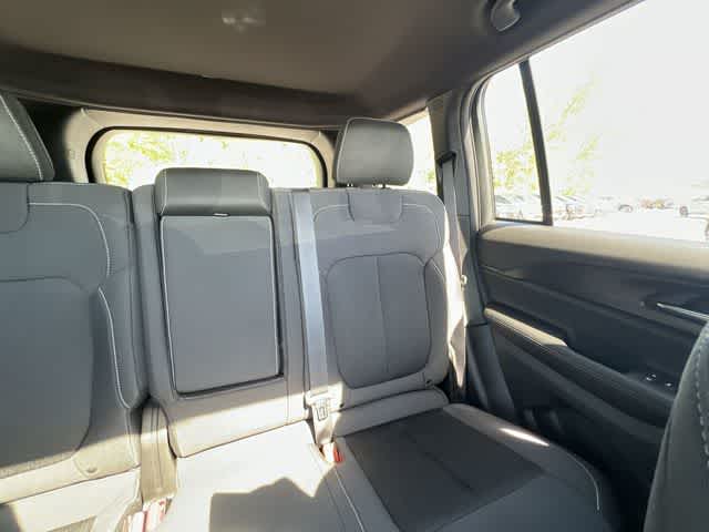 2026 Jeep Grand Cherokee GRAND CHEROKEE LAREDO X 4X4