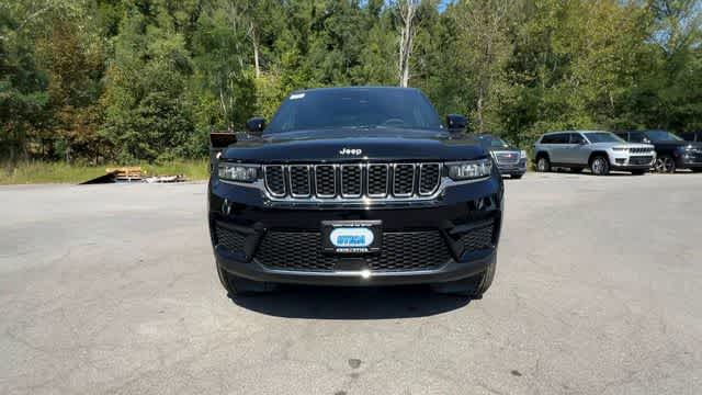 2026 Jeep Grand Cherokee GRAND CHEROKEE LAREDO X 4X4