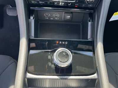 2026 Jeep Grand Cherokee GRAND CHEROKEE LAREDO X 4X4