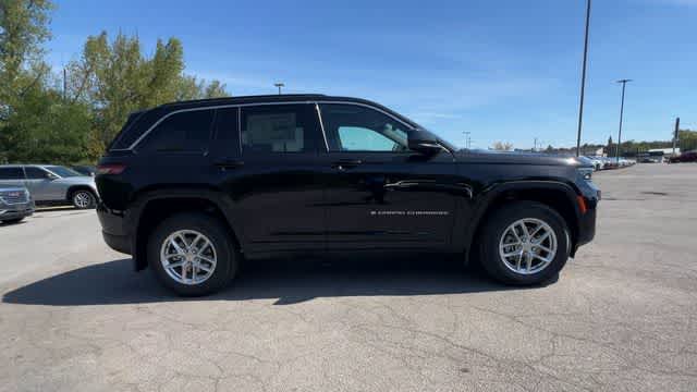 2026 Jeep Grand Cherokee GRAND CHEROKEE LAREDO X 4X4