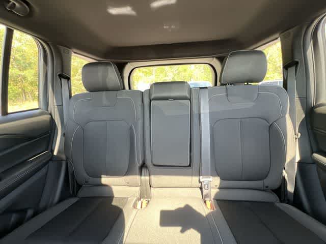 2026 Jeep Grand Cherokee GRAND CHEROKEE LAREDO X 4X4