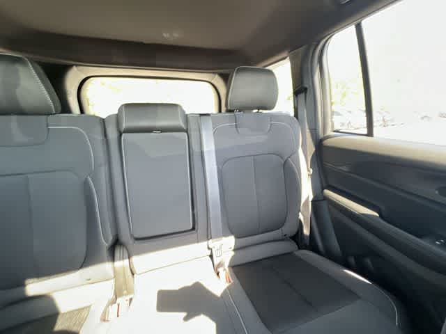 2026 Jeep Grand Cherokee GRAND CHEROKEE LAREDO X 4X4