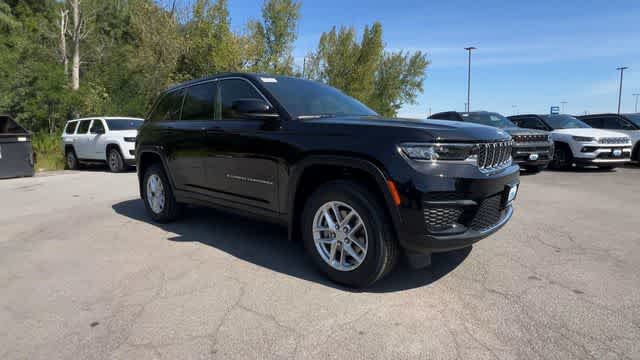 2026 Jeep Grand Cherokee GRAND CHEROKEE LAREDO X 4X4
