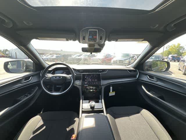 2026 Jeep Grand Cherokee GRAND CHEROKEE LAREDO X 4X4