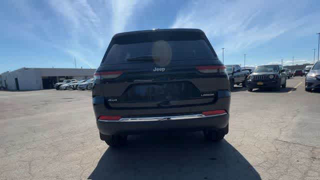 2026 Jeep Grand Cherokee GRAND CHEROKEE LAREDO X 4X4