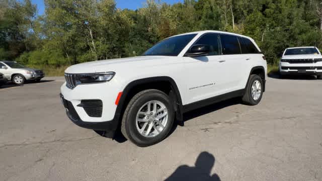 2026 Jeep Grand Cherokee GRAND CHEROKEE LAREDO X 4X4