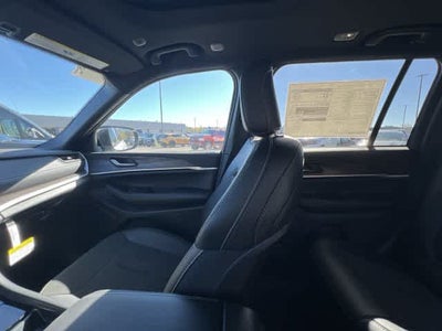 2027 Jeep Grand Cherokee GRAND CHEROKEE LAREDO ALTITUDE 4X4