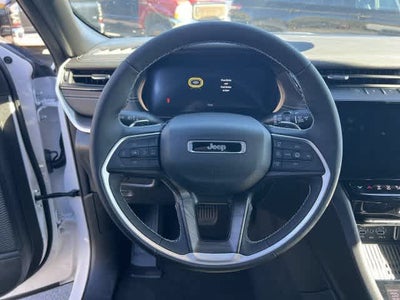 2027 Jeep Grand Cherokee GRAND CHEROKEE LAREDO ALTITUDE 4X4