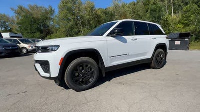 2026 Jeep Grand Cherokee GRAND CHEROKEE LAREDO ALTITUDE 4X4