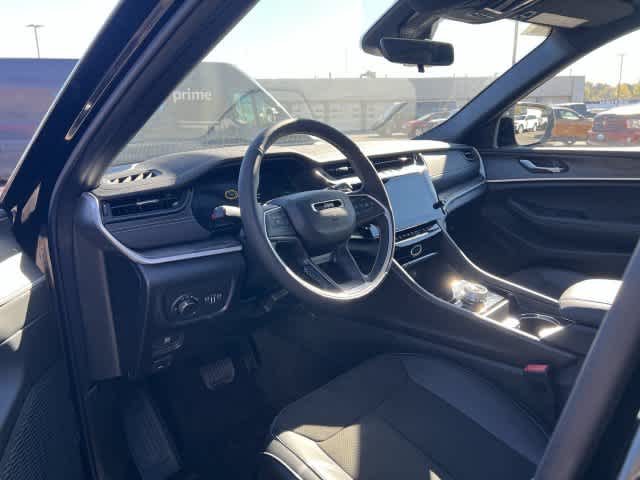 2027 Jeep Grand Cherokee GRAND CHEROKEE LAREDO ALTITUDE 4X4