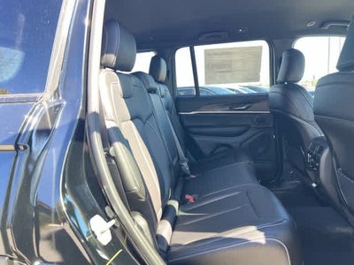 2027 Jeep Grand Cherokee GRAND CHEROKEE LIMITED 4X4