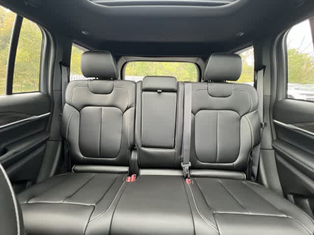 2027 Jeep Grand Cherokee GRAND CHEROKEE LIMITED 4X4
