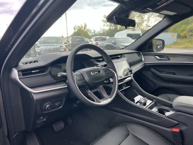 2027 Jeep Grand Cherokee GRAND CHEROKEE LIMITED 4X4