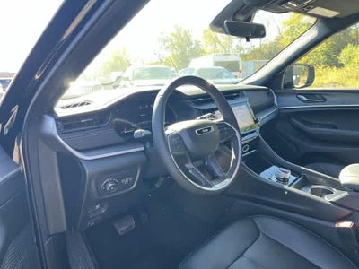 2027 Jeep Grand Cherokee GRAND CHEROKEE LIMITED 4X4