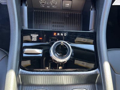 2027 Jeep Grand Cherokee GRAND CHEROKEE LIMITED 4X4