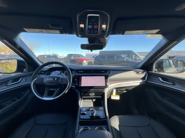 2027 Jeep Grand Cherokee GRAND CHEROKEE LIMITED 4X4
