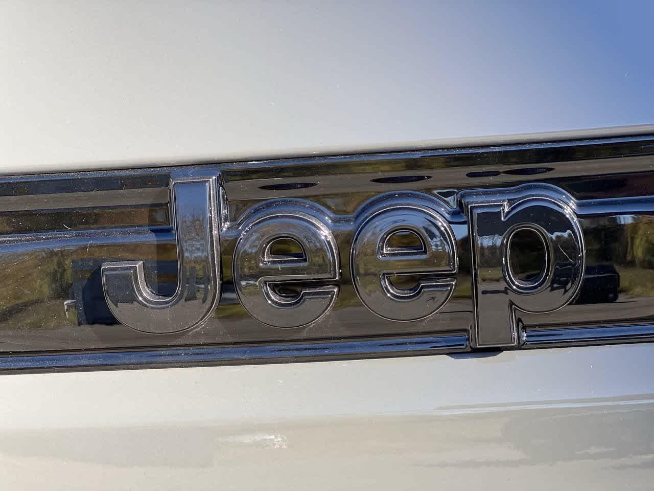 2027 Jeep Grand Cherokee GRAND CHEROKEE LIMITED 4X4