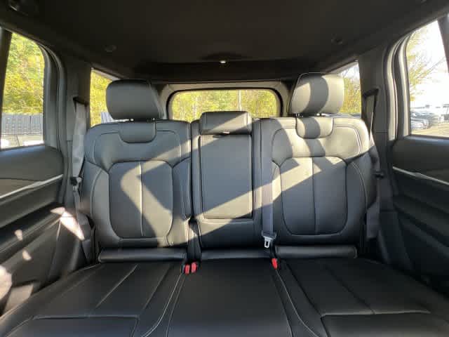 2027 Jeep Grand Cherokee GRAND CHEROKEE LIMITED 4X4