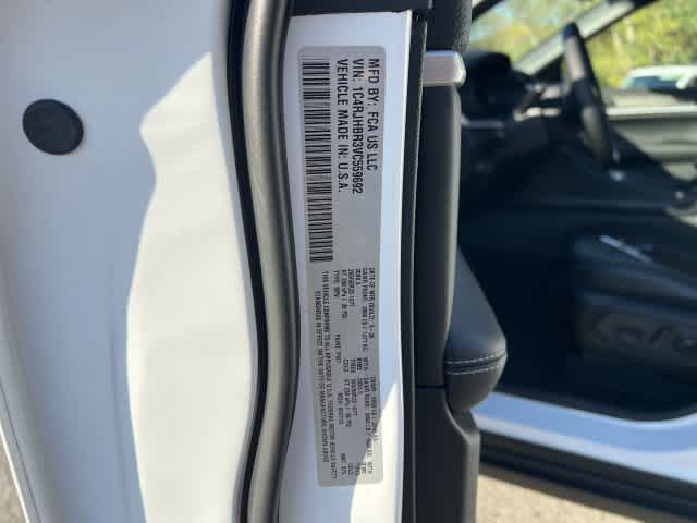 2027 Jeep Grand Cherokee GRAND CHEROKEE LIMITED 4X4