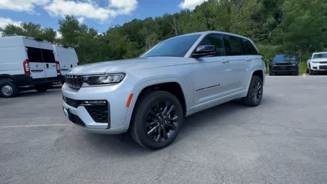2026 Jeep Grand Cherokee GRAND CHEROKEE LIMITED RESERVE 4X4