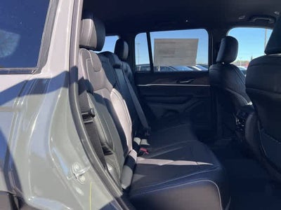 2027 Jeep Grand Cherokee GRAND CHEROKEE LIMITED 4X4