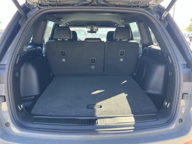 2027 Jeep Grand Cherokee GRAND CHEROKEE LIMITED 4X4